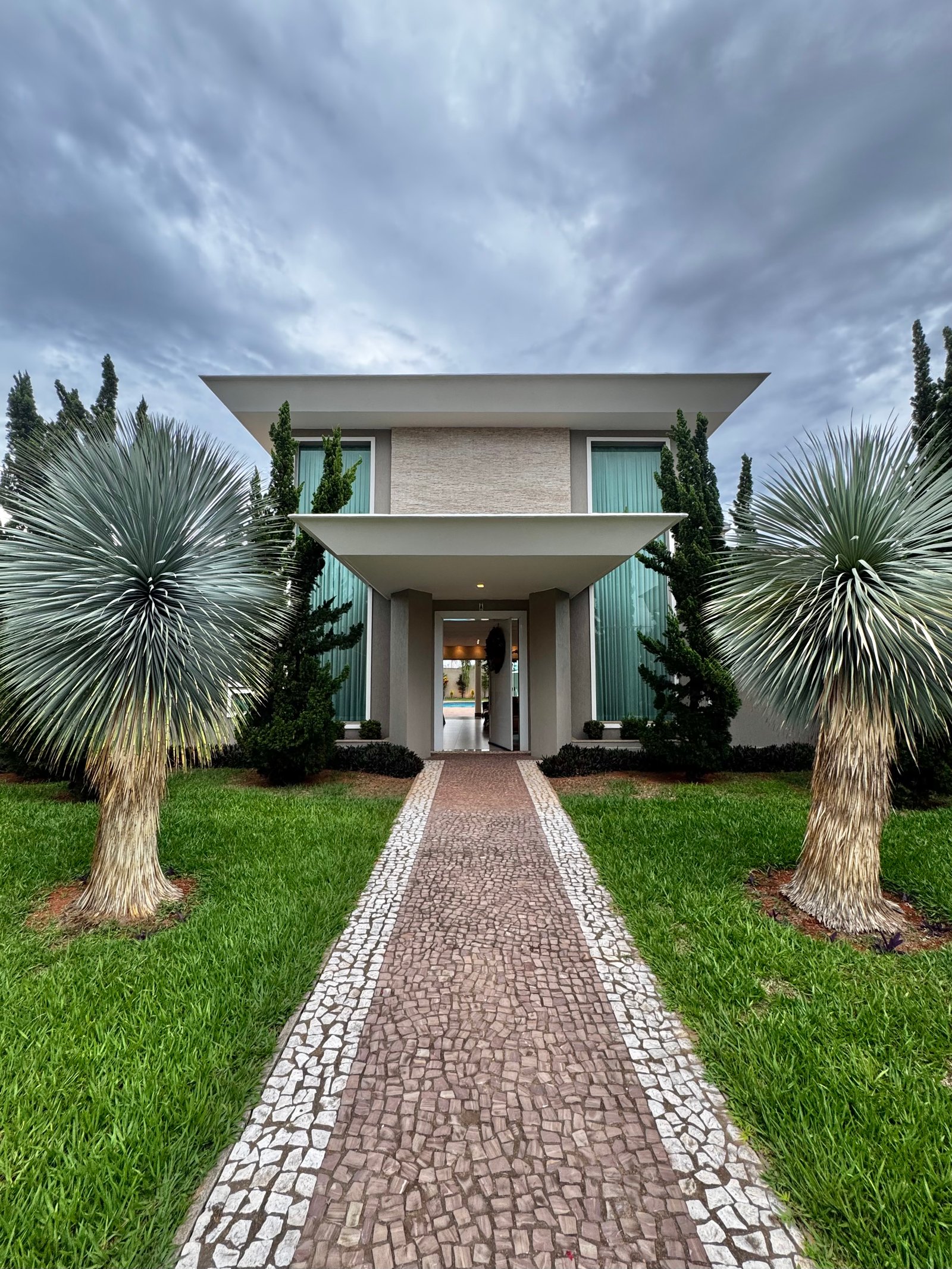 EXCLUSIVIDADE EM CONDOMÍNIO SMPW 4 | MANSÃO 4 SUÍTES C/ LAZER COMPLETO