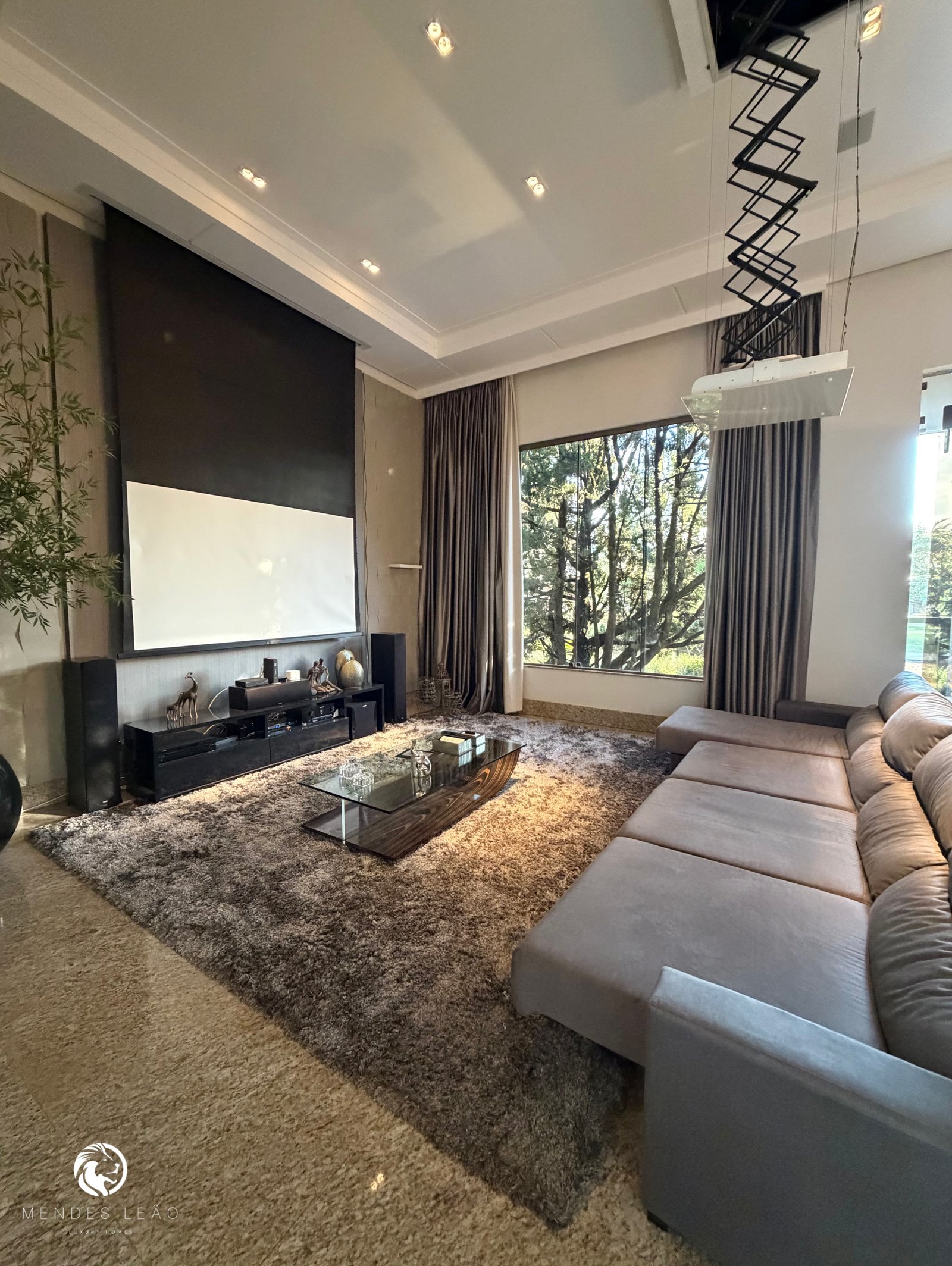 Casa à Venda | Park Way – Quadra 4